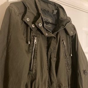 Levi’s Trendy LightWeight Cotton Hooded Jacket . - Parachute-Anorak -Plus Size-